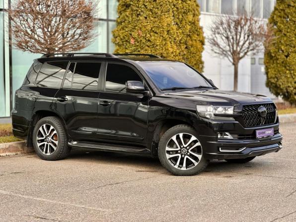Toyota Land Cruiser 200 Series Рестайлинг 2 с пробегом 2016 года, цена 6 000 000 рублей, 125400 км, внедорожник, Автокод Объявления