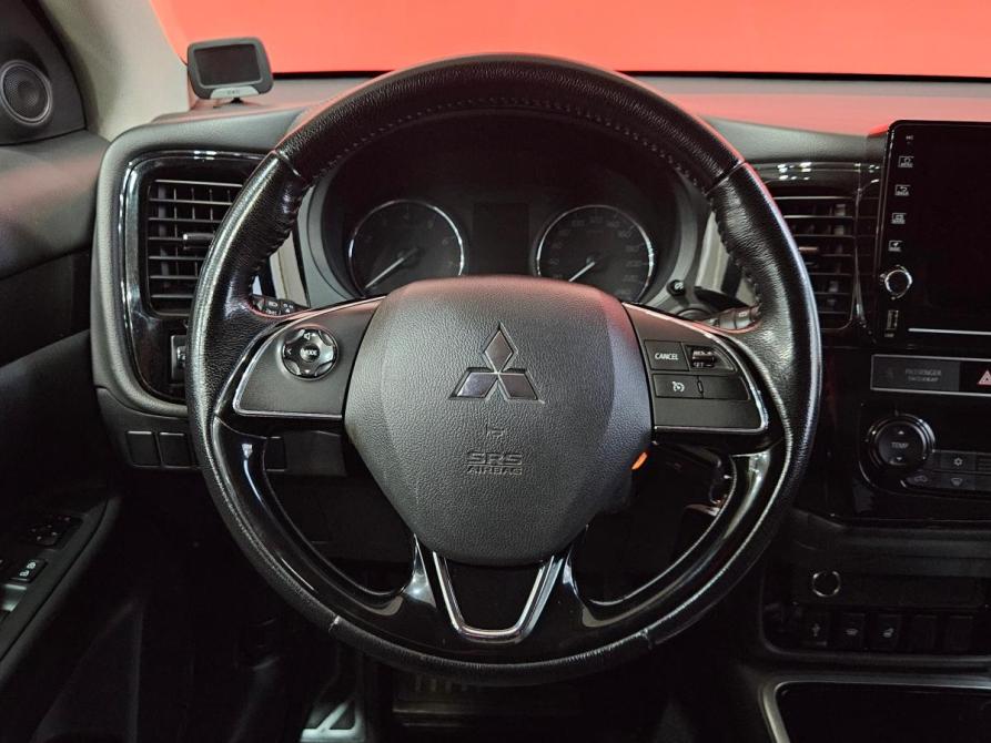 Mitsubishi Outlander III Рестайлинг 3 Вологда  - изображение 12