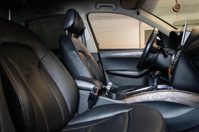 Audi Q5 I (8R) с пробегом 2010 года, цена 1 199 000 рублей, 276733 км, внедорожник, Автокод Объявления