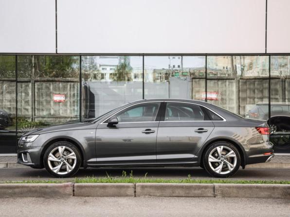 Audi A4 V (B9) с пробегом 2018 года, цена 2 749 000 рублей, 164815 км, седан, Автокод Объявления