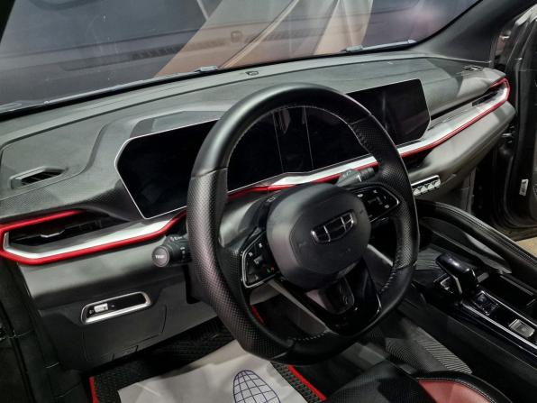 Geely Coolray I Рестайлинг с пробегом 2023 года, цена 2 040 000 рублей, 34000 км, внедорожник, Автокод Объявления