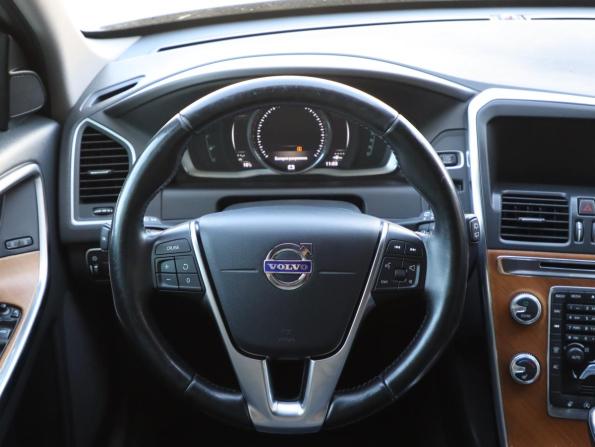 Volvo XC60 I Рестайлинг с пробегом 2017 года, цена 1 940 000 рублей, 232191 км, внедорожник, Автокод Объявления