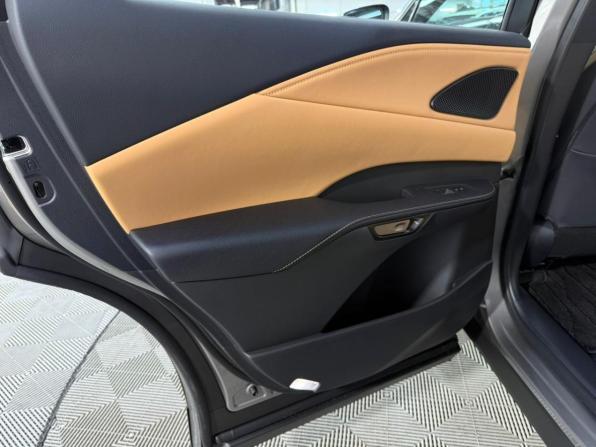 Новый Lexus RX V 2025 года, цена 7 790 000 рублей, внедорожник, Автокод Объявления