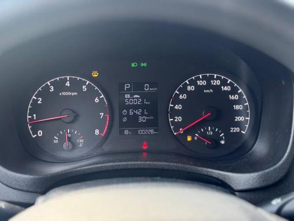 Hyundai Solaris II с пробегом 2018 года, цена 1 370 000 рублей, 99765 км, седан, Автокод Объявления