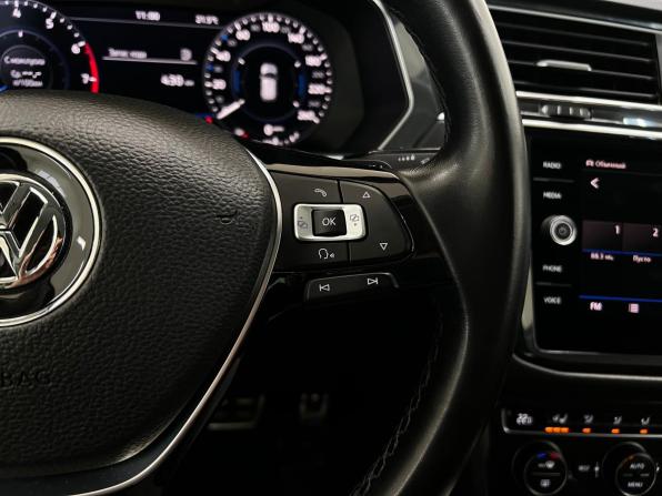 Volkswagen Tiguan II с пробегом 2018 года, цена 2 620 000 рублей, 122668 км, внедорожник, Автокод Объявления