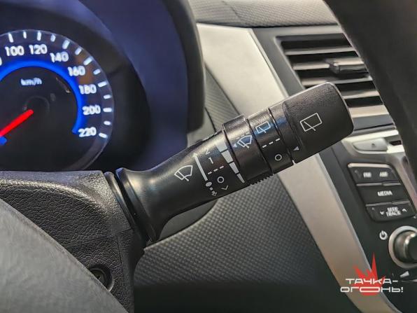 Hyundai Solaris I Рестайлинг с пробегом 2014 года, цена 775 000 рублей, 180000 км, хэтчбек, Автокод Объявления
