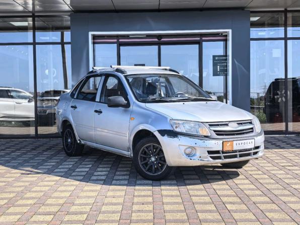 Lada (ВАЗ) Granta I с пробегом 2012 года, цена 260 000 рублей, 271104 км, седан, Автокод Объявления