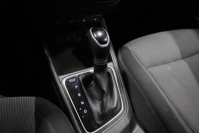 Hyundai Solaris II с пробегом 2018 года, цена 1 165 000 рублей, 184136 км, седан, Автокод Объявления
