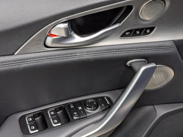 Kia Stinger I с пробегом 2018 года, цена 2 600 000 рублей, 140159 км, лифтбек, Автокод Объявления