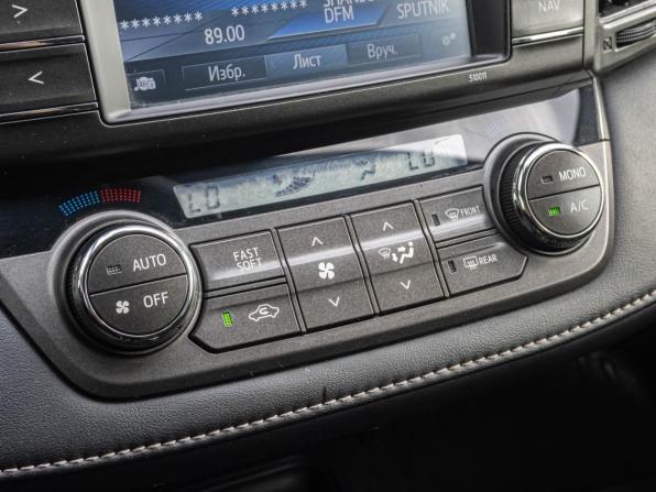 Toyota RAV4 IV (XA40) с пробегом 2014 года, цена 1 920 000 рублей, 131770 км, внедорожник, Автокод Объявления