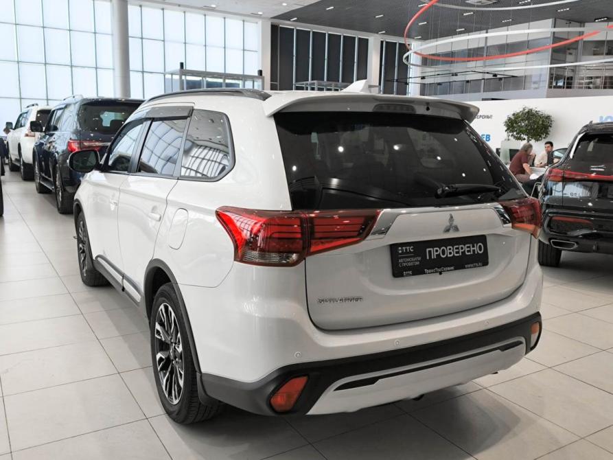 Mitsubishi Outlander III Рестайлинг 3 Казань  - изображение 8