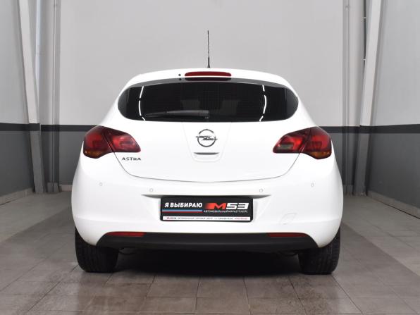 Opel Astra J с пробегом 2010 года, цена 719 995 рублей, 177978 км, хэтчбек, Автокод Объявления