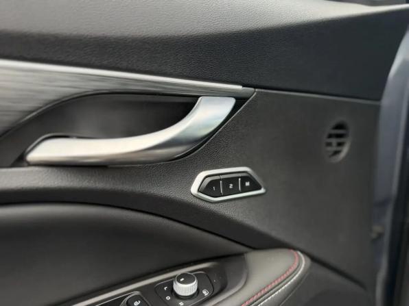 Geely Tugella I Рестайлинг с пробегом 2022 года, цена 2 730 000 рублей, 50529 км, внедорожник, Автокод Объявления