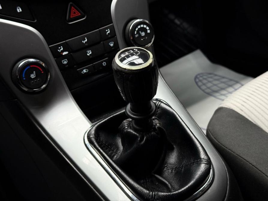 Chevrolet Cruze I Рестайлинг Ижевск  - изображение 17