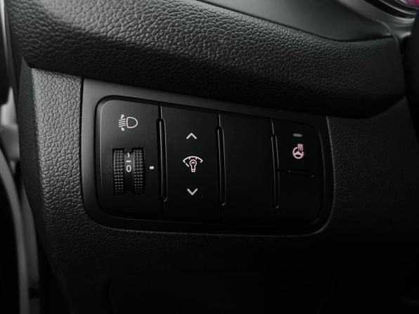 Kia Ceed II Рестайлинг с пробегом 2017 года, цена 1 250 000 рублей, 187194 км, хэтчбек, Автокод Объявления