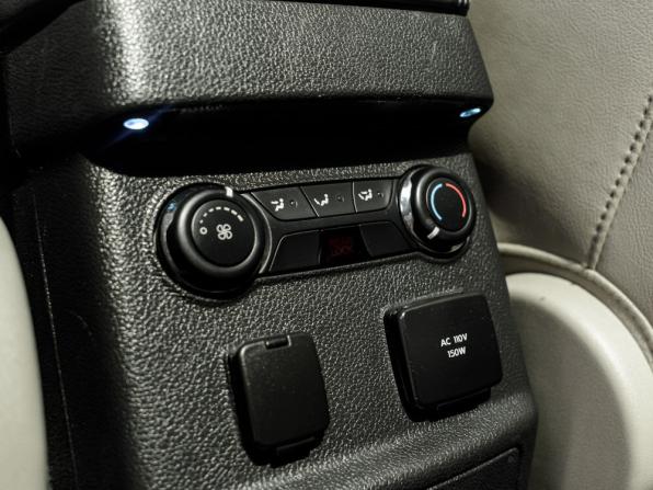 Ford Explorer V с пробегом 2012 года, цена 1 890 000 рублей, 210498 км, внедорожник, Автокод Объявления