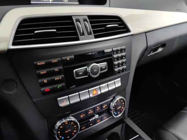 Mercedes-Benz C-Класс III (W204) Рестайлинг с пробегом 2012 года, цена 1 315 000 рублей, 202000 км, седан, Автокод Объявления