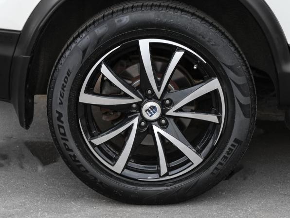Nissan Qashqai II с пробегом 2018 года, цена 1 898 000 рублей, 84663 км, внедорожник, Автокод Объявления