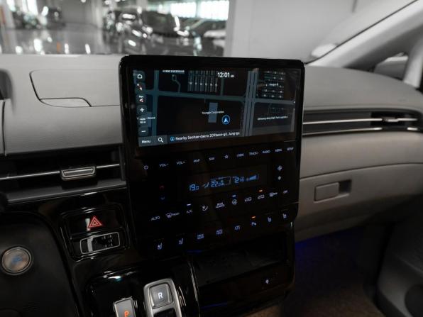 Hyundai Staria I с пробегом 2025 года, цена 8 050 000 рублей, 9570 км, минивэн, Автокод Объявления