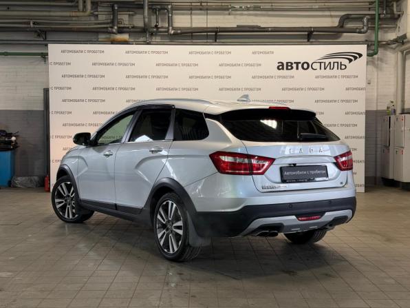 Lada (ВАЗ) Vesta I с пробегом 2018 года, цена 879 000 рублей, 60000 км, универсал, Автокод Объявления
