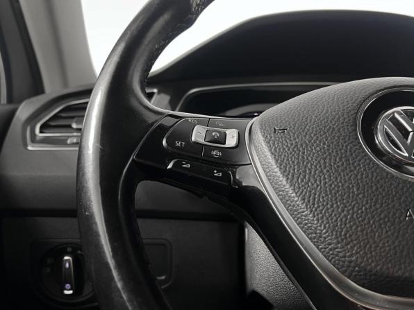 Volkswagen Tiguan II с пробегом 2019 года, цена 2 493 900 рублей, 153242 км, внедорожник, Автокод Объявления