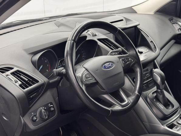 Ford Kuga II Рестайлинг с пробегом 2017 года, цена 1 749 000 рублей, 147203 км, внедорожник, Автокод Объявления