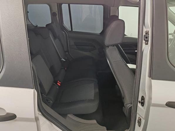 Ford Tourneo Connect II Рестайлинг с пробегом 2019 года, цена 1 699 000 рублей, 113266 км, компактвэн, Автокод Объявления