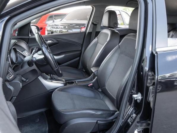 Opel Astra J с пробегом 2010 года, цена 539 000 рублей, 209303 км, хэтчбек, Автокод Объявления
