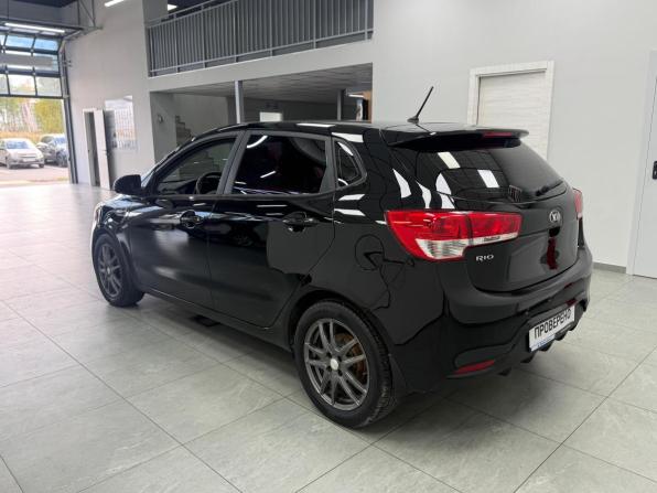 Kia Rio III Рестайлинг с пробегом 2016 года, цена 990 000 рублей, 130556 км, хэтчбек, Автокод Объявления