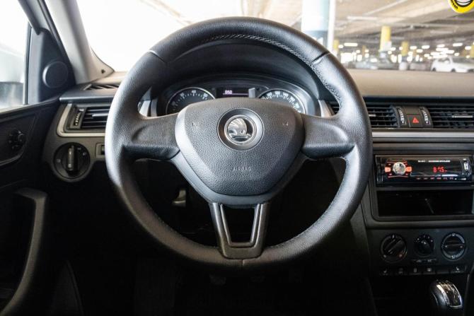 Skoda Rapid I с пробегом 2016 года, цена 1 075 000 рублей, 208957 км, лифтбек, Автокод Объявления
