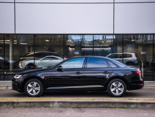 Audi A4 V (B9) с пробегом 2017 года, цена 2 366 000 рублей, 101271 км, седан, Автокод Объявления