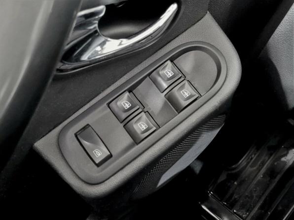 Renault Duster I Рестайлинг с пробегом 2017 года, цена 1 170 000 рублей, 169467 км, внедорожник, Автокод Объявления