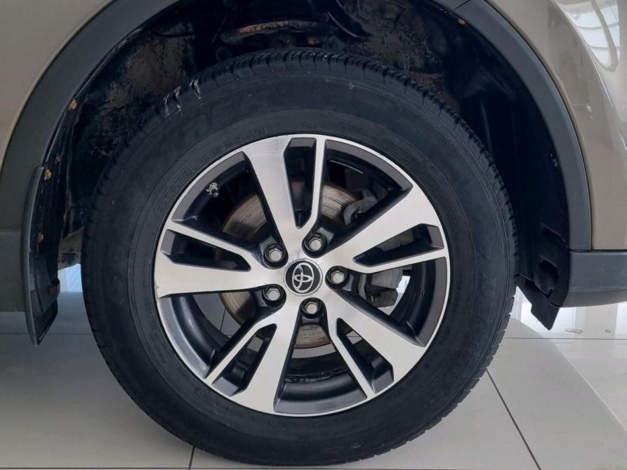 Toyota RAV4 IV (XA40) Рестайлинг Омск  - изображение 12