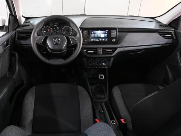 Skoda Rapid II с пробегом 2020 года, цена 925 000 рублей, 171321 км, лифтбек, Автокод Объявления