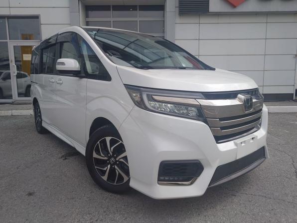 Honda Stepwgn V Рестайлинг с пробегом 2021 года, цена 3 200 000 рублей, 18840 км, минивэн, Автокод Объявления