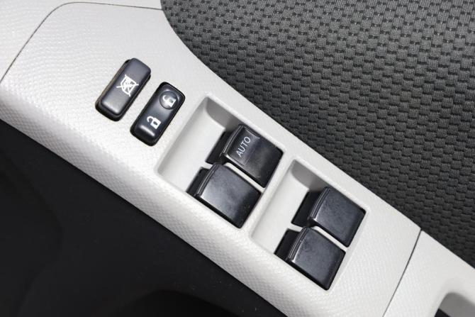 Toyota Vitz II (XP90) с пробегом 2009 года, цена 649 000 рублей, 143804 км, хэтчбек, Автокод Объявления
