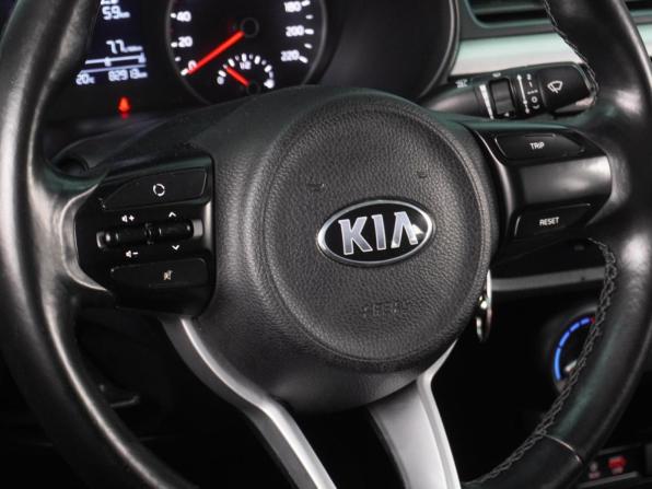 Kia Rio IV с пробегом 2018 года, цена 1 099 000 рублей, 82913 км, седан, Автокод Объявления