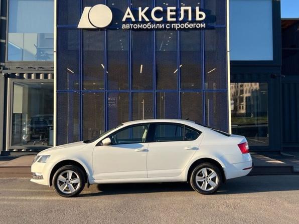Skoda Octavia III (A7) Рестайлинг с пробегом 2018 года, цена 1 599 000 рублей, 117000 км, лифтбек, Автокод Объявления