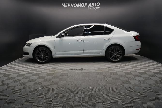 Skoda Octavia III (A7) Рестайлинг с пробегом 2017 года, цена 2 050 000 рублей, 182890 км, лифтбек, Автокод Объявления