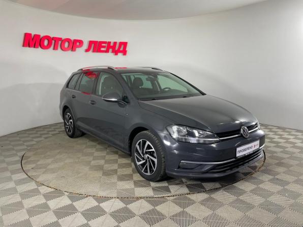 Volkswagen Golf VII Рестайлинг с пробегом 2018 года, цена 1 527 000 рублей, 144437 км, универсал, Автокод Объявления
