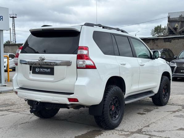 Toyota Land Cruiser Prado 150 Series Рестайлинг 1 с пробегом 2013 года, цена 3 380 000 рублей, 252159 км, внедорожник, Автокод Объявления