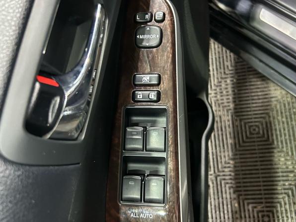 Toyota Camry VII (XV50) Рестайлинг 2 с пробегом 2017 года, цена 2 190 000 рублей, 115021 км, седан, Автокод Объявления