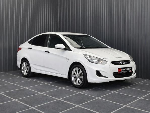 Hyundai Solaris I Рестайлинг с пробегом 2014 года, цена 817 000 рублей, 151810 км, седан, Автокод Объявления