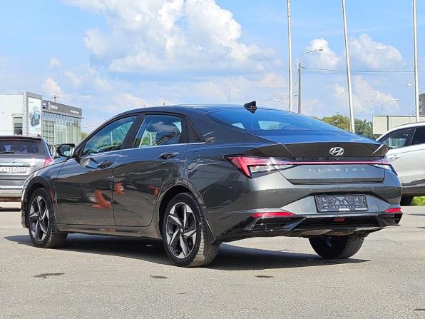 Hyundai Elantra VII (CN7) с пробегом 2021 года, цена 1 899 000 рублей, 117600 км, седан, Автокод Объявления