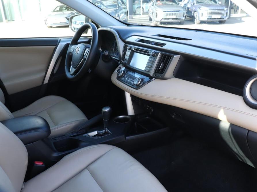 Toyota RAV4 IV (XA40) Москва  - изображение 10