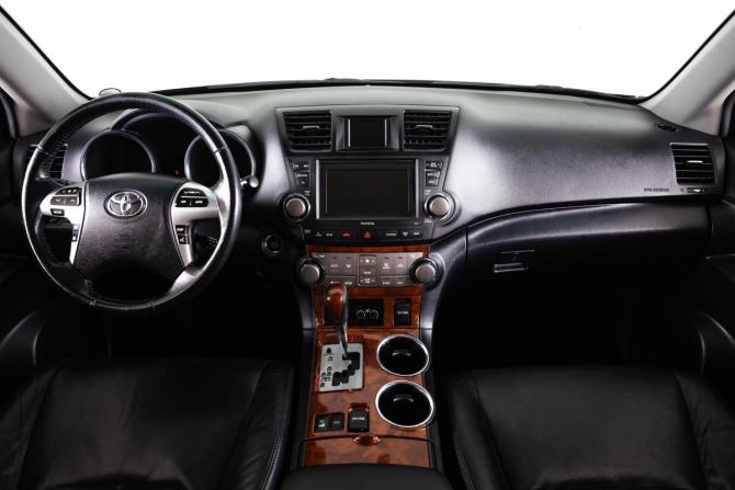 Toyota Highlander II (XU40) Рестайлинг с пробегом 2010 года, цена 1 949 000 рублей, 163181 км, внедорожник, Автокод Объявления