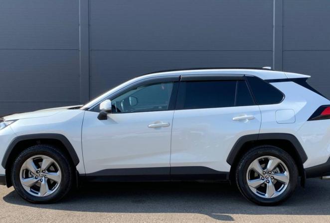 Toyota RAV4 V (XA50) с пробегом 2021 года, цена 3 770 000 рублей, 78000 км, внедорожник, Автокод Объявления