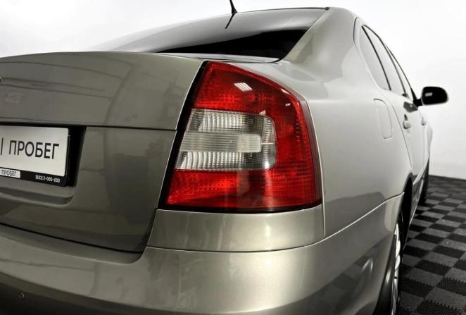Skoda Octavia II (A5) Рестайлинг с пробегом 2013 года, цена 900 000 рублей, 208500 км, лифтбек, Автокод Объявления
