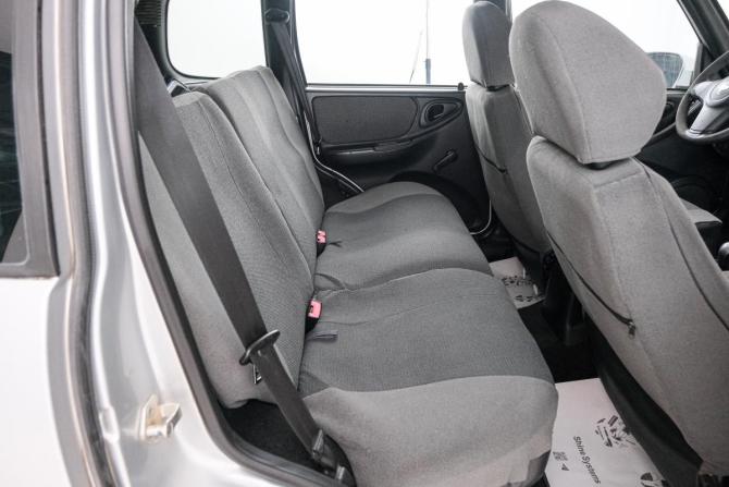 Chevrolet Niva I Рестайлинг с пробегом 2011 года, цена 599 000 рублей, 230000 км, внедорожник, Автокод Объявления