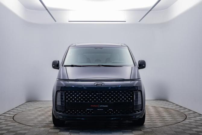 Hyundai Staria I с пробегом 2022 года, цена 4 754 466 рублей, 99000 км, минивэн, Автокод Объявления